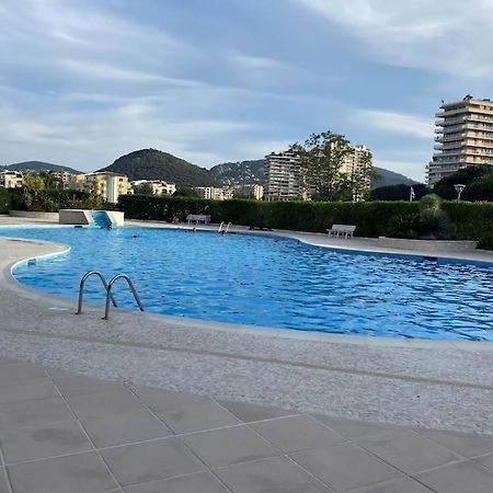 Studio Eleverca 3*- Rez De Jardin Terrasse - Axelle Loc'Appart 망들리유 라 나플 외부 사진