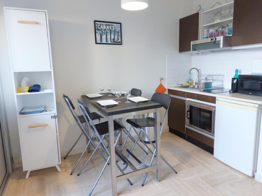 Studio Eleverca 3*- Rez De Jardin Terrasse - Axelle Loc'Appart 망들리유 라 나플 외부 사진