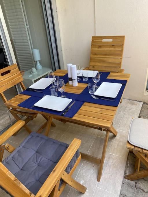 Studio Eleverca 3*- Rez De Jardin Terrasse - Axelle Loc'Appart 망들리유 라 나플 외부 사진